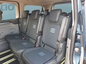 Car image 29