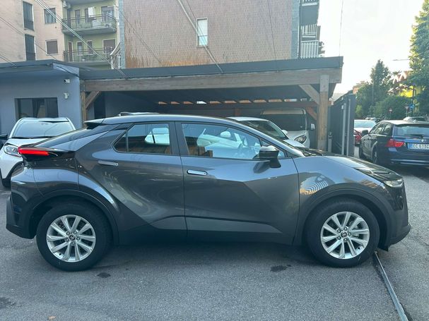 Toyota C-HR 1.8 Active 90 kW image number 5