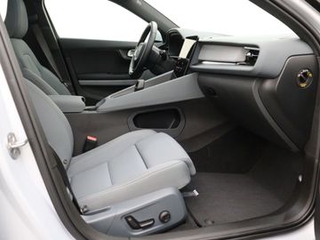 Car image 37