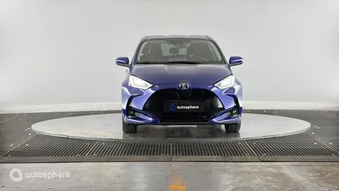 Car image 4