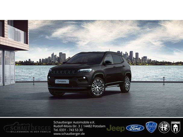 Jeep Compass e-Hybrid Summit 96 kW image number 5