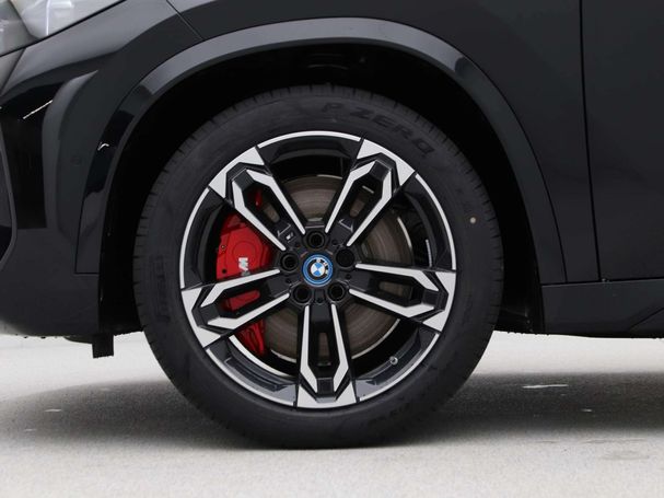 BMW iX1 eDrive20 150 kW image number 17