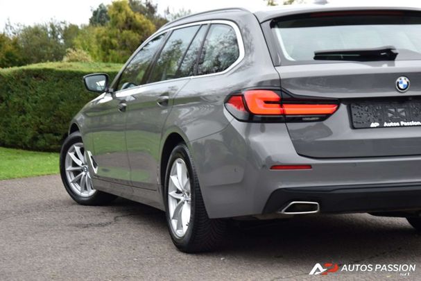 BMW 520i Touring 120 kW image number 6