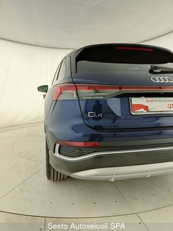 Audi Q4 45 quattro e-tron S-line 195 kW image number 21