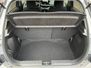 Car image 29