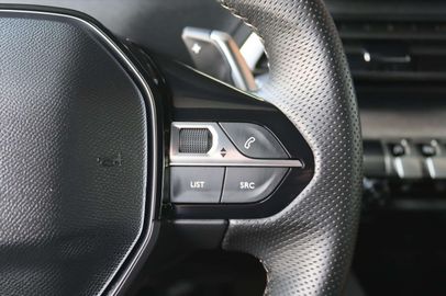 Car image 35