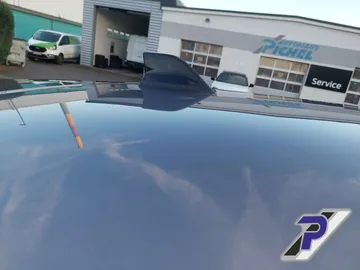 Car image 27