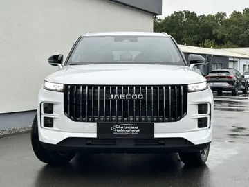 Car image 26