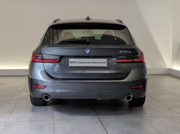 BMW 330e Touring Advantage xDrive 215 kW image number 3