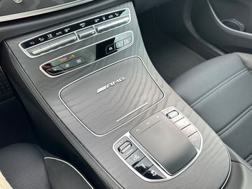 Car image 33