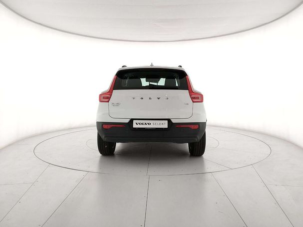 Volvo XC40 T2 Momentum 95 kW image number 3