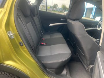 Car image 14