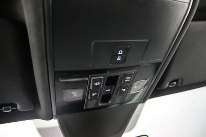 Car image 37