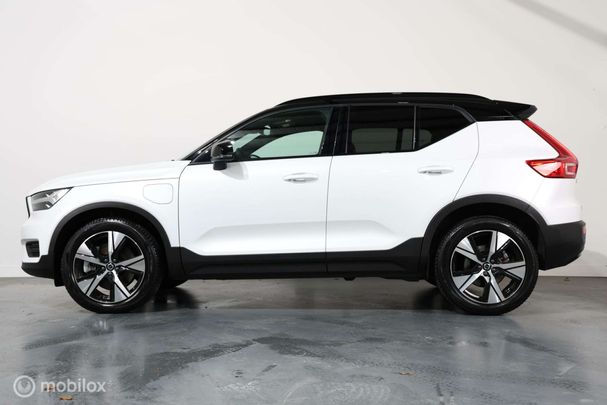 Volvo XC40 R Recharge T4 Design 155 kW image number 8