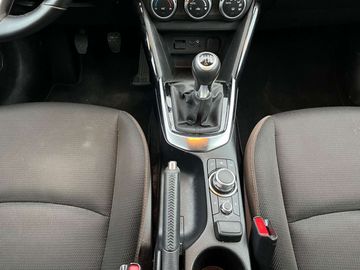 Car image 11