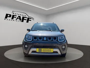 Car image 3