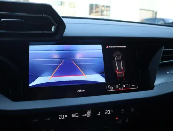 Car image 35