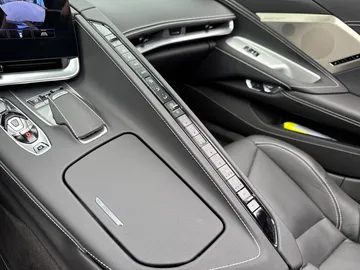 Car image 36