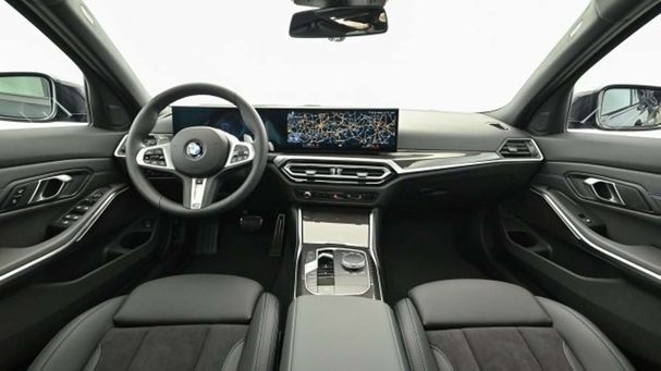 BMW 320d Touring xDrive 140 kW image number 4