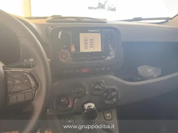 Car image 15