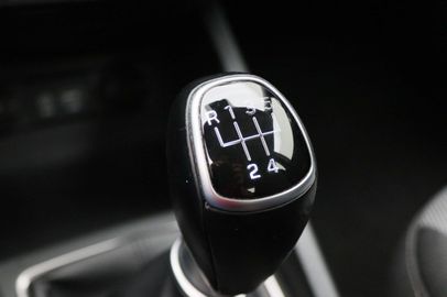 Car image 36