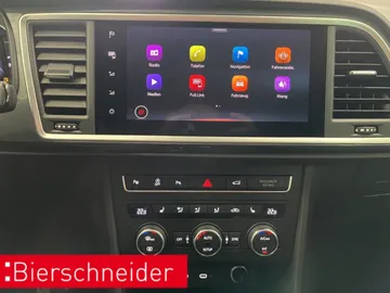 Car image 33