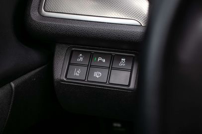 Car image 37