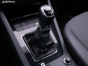 Car image 30