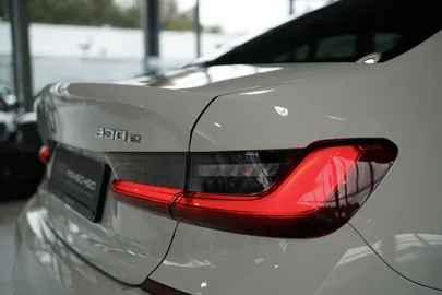 Car image 39