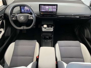 Car image 26