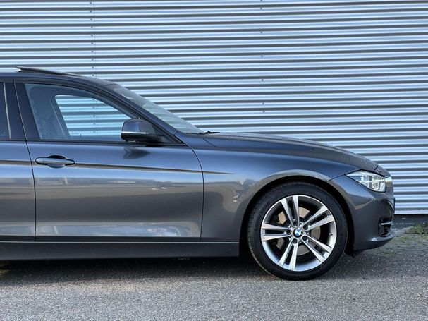 BMW 330i 185 kW image number 31