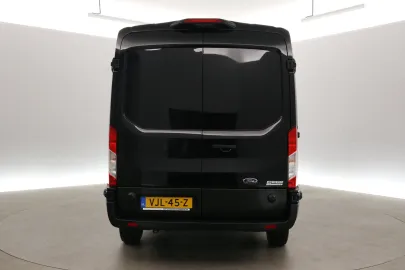 Car image 27