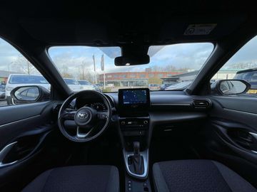 Car image 15