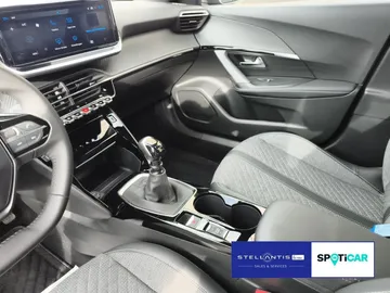 Car image 21