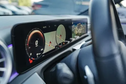Car image 32