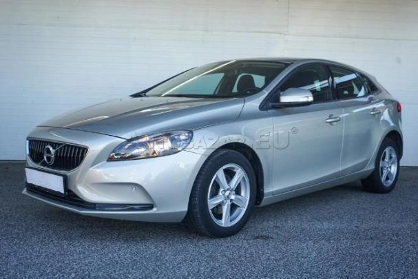 Volvo V40 D2 Kinetic 88 kW image number 1