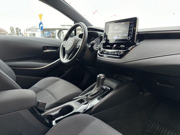 Car image 10