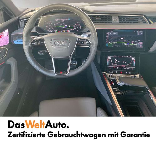 Audi Q8 55 quattro e-tron S-line 250 kW image number 14