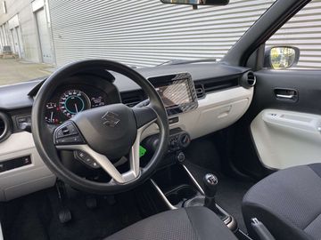 Car image 11