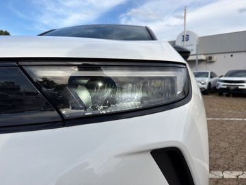 Car image 26
