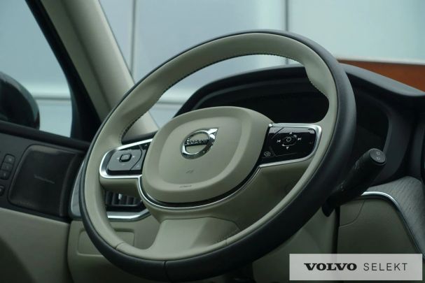 Volvo XC60 AWD 145 kW image number 35