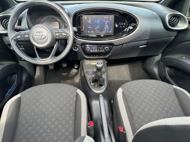 Toyota Aygo X 53 kW image number 8