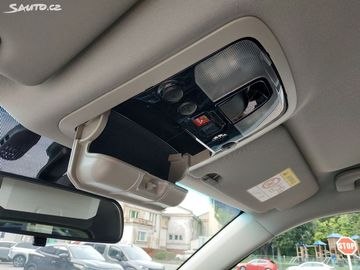 Car image 36