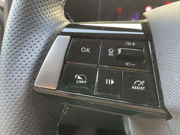 Car image 33