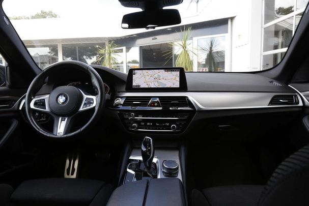 BMW 520d Touring 140 kW image number 43