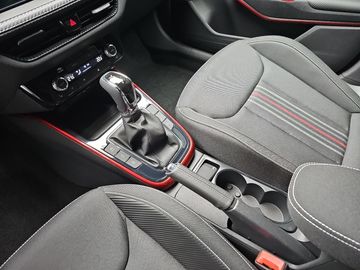 Car image 13