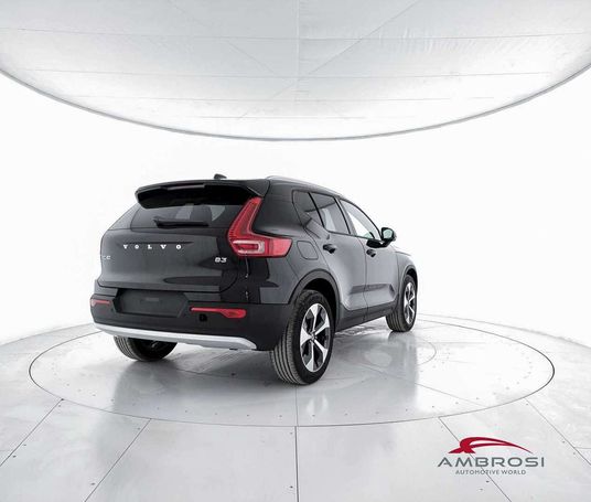 Volvo XC40 B3 Core 120 kW image number 4