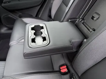 Car image 48