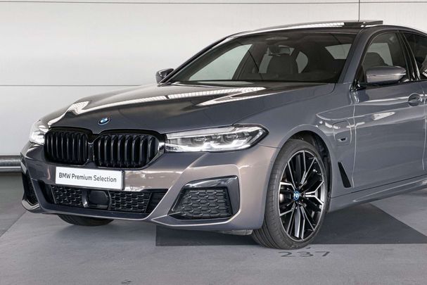 BMW 530 e 215 kW image number 23