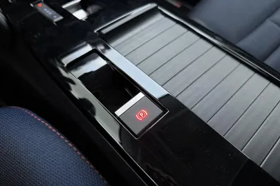 Car image 35